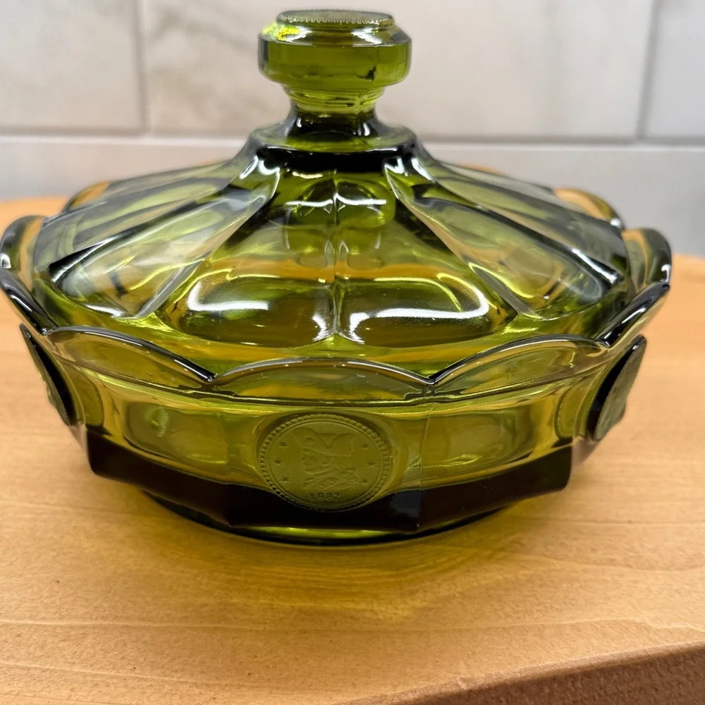 Vintage fostoria olive green coin glass covered dish ,collection by fostoria